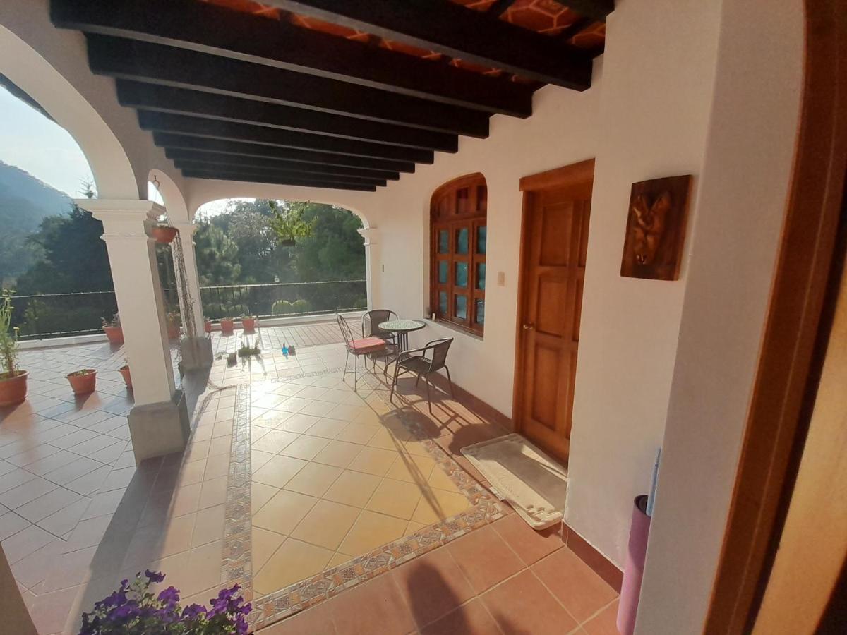 Hotel Y Jardines Casa Buho Антигуа-Гватемала Экстерьер фото