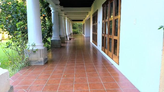 Hotel Y Jardines Casa Buho Антигуа-Гватемала Экстерьер фото