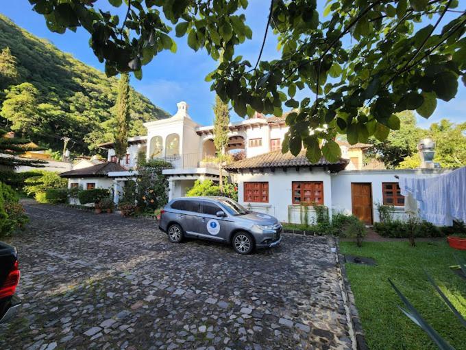 Hotel Y Jardines Casa Buho Антигуа-Гватемала Экстерьер фото
