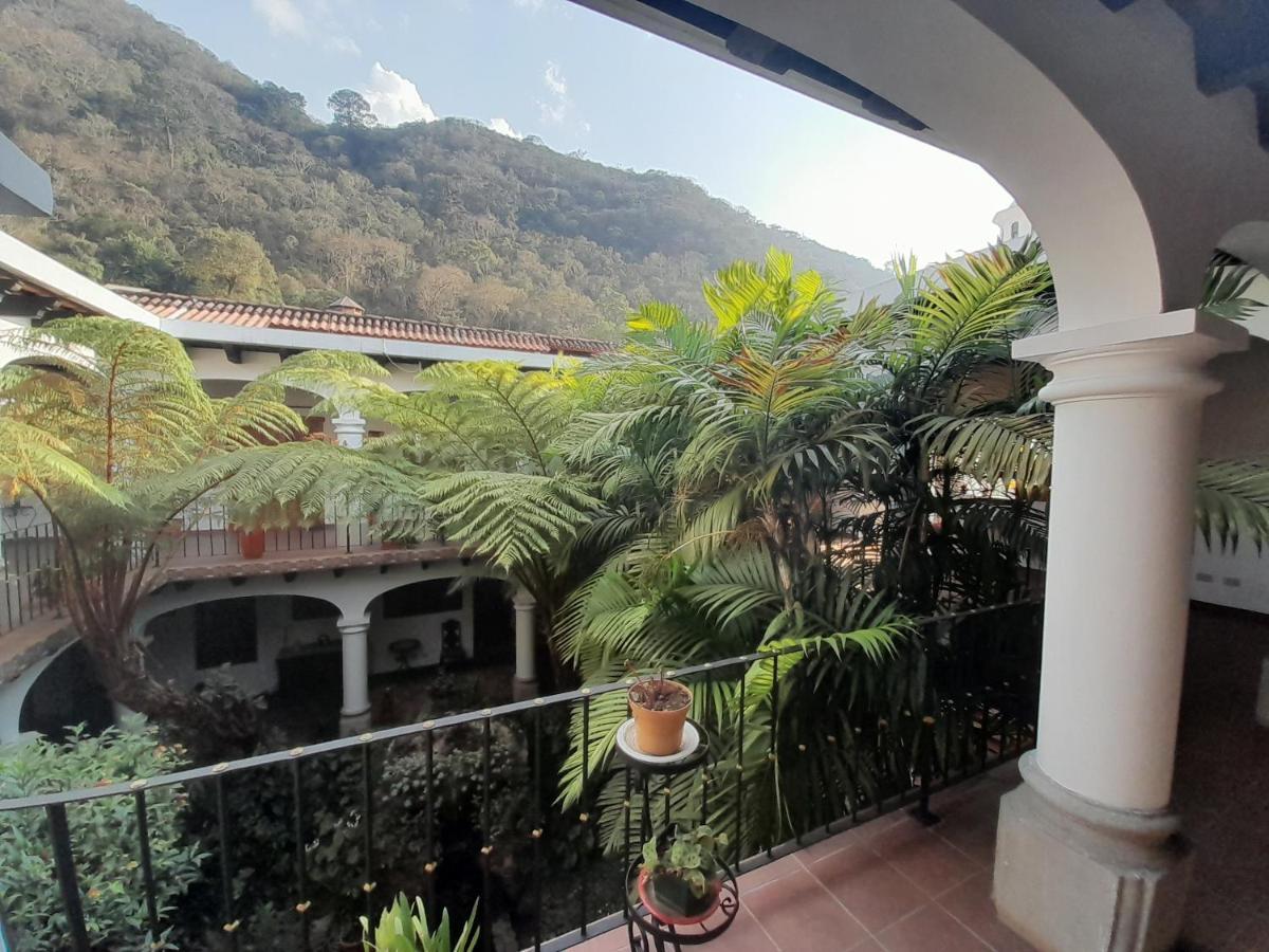 Hotel Y Jardines Casa Buho Антигуа-Гватемала Экстерьер фото