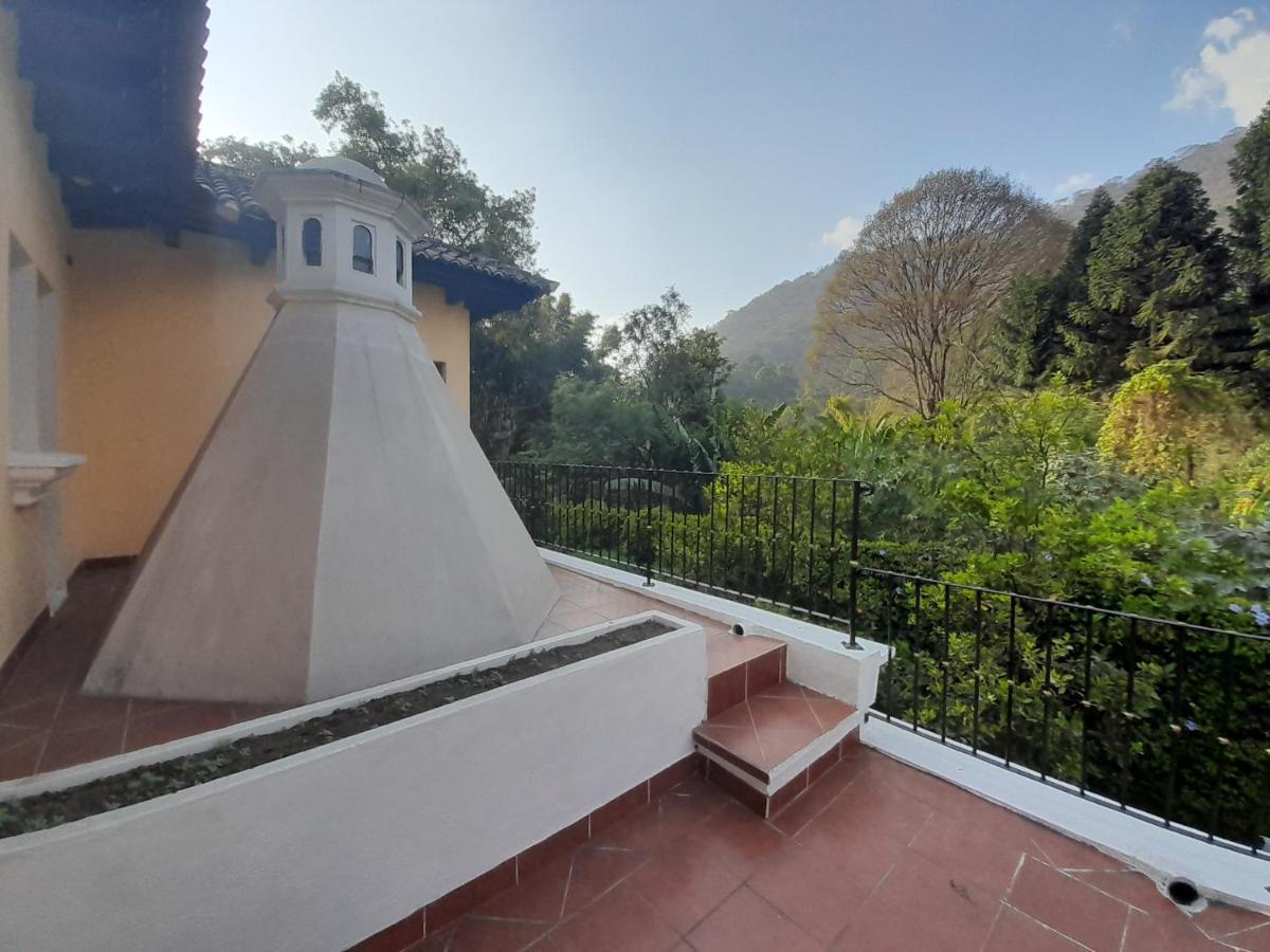 Hotel Y Jardines Casa Buho Антигуа-Гватемала Экстерьер фото