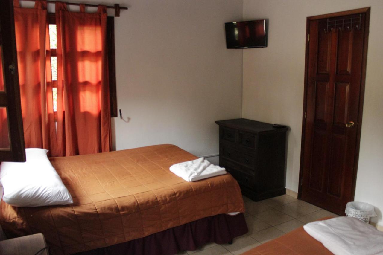 Hotel Y Jardines Casa Buho Антигуа-Гватемала Экстерьер фото