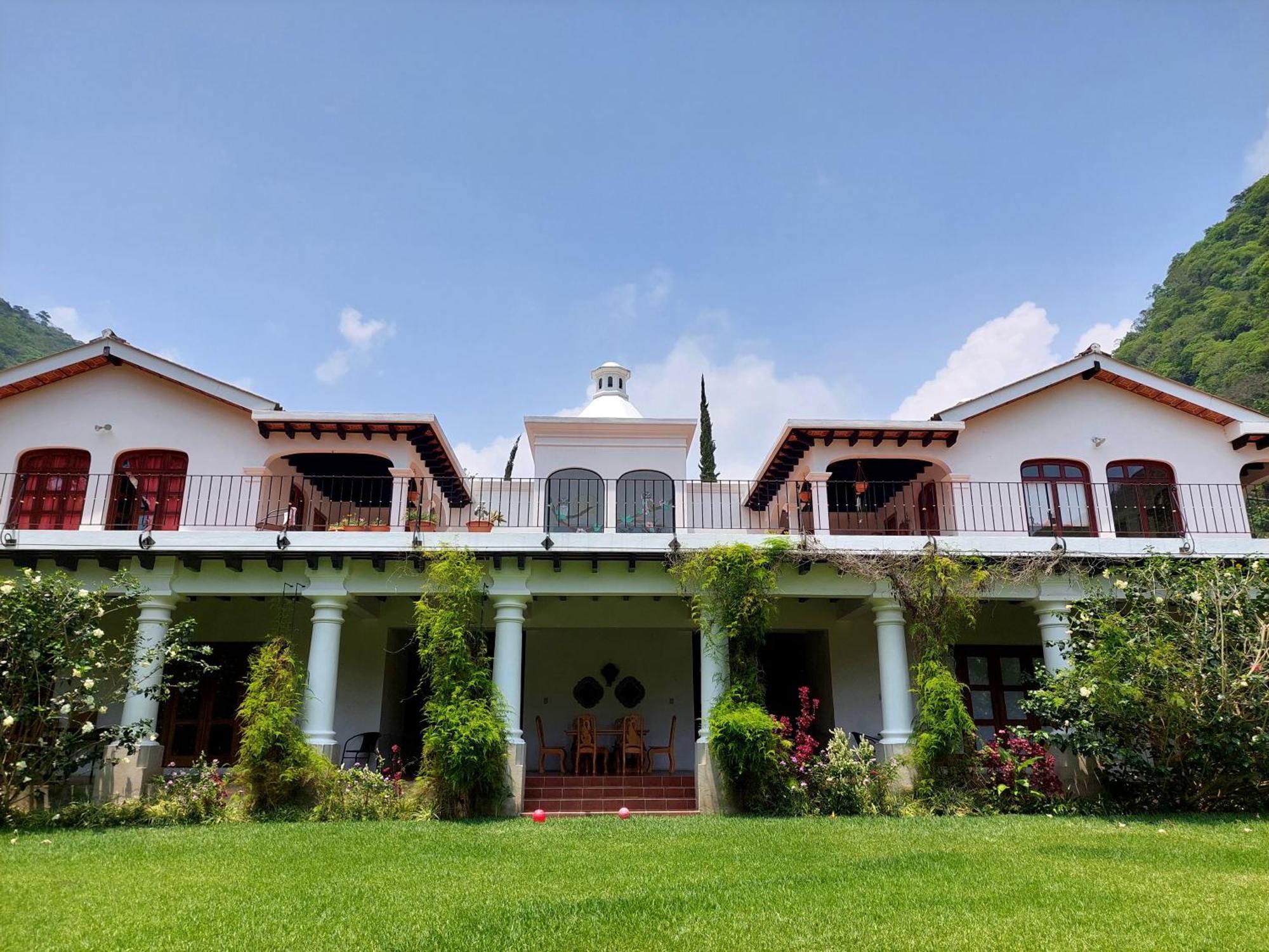 Hotel Y Jardines Casa Buho Антигуа-Гватемала Экстерьер фото